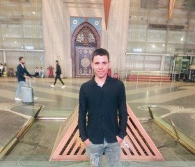 Besho, 18, Al Minya