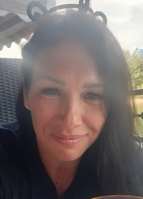 Anna, 47, Russia, Volgograd
