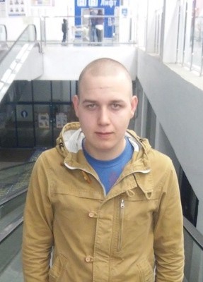 Максим, 29, Россия, Калач