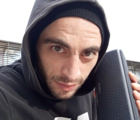 Cristian , 22, Bad Vilbel