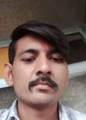 Ashok Thakor, 27, India, Ahmedabad