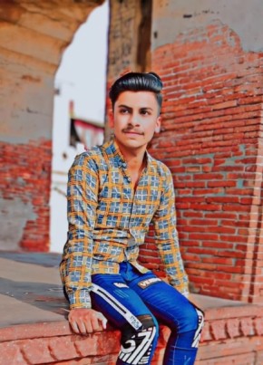 Mr Shazi, 18, پاکستان, لاہور