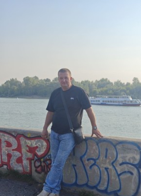 Oleg, 31, Russia, Omsk