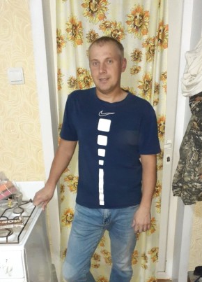 Максим, 39, Россия, Тутаев