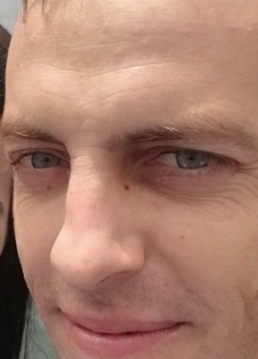 Aleksey, 34, Russia, Zima