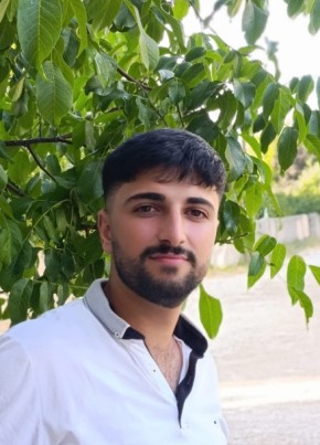Onur из Van 22 года
