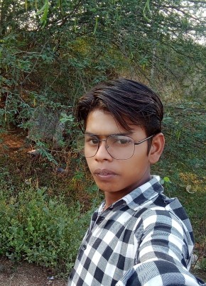 Sanjay Sahu, 19, India, Raipur (Chhattisgarh)