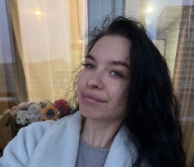 Poli, 22, Saint Petersburg