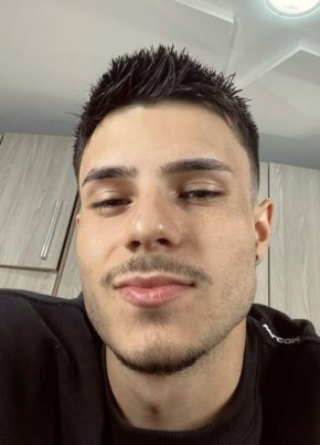 Mihai из București 24 года