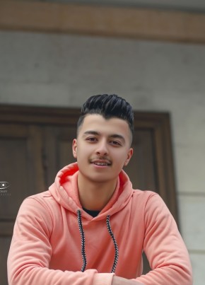 حاتم, 18, الجمهورية العربية السورية, حلب