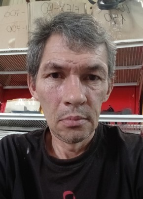 Виталий из Волжского (Волгоградской обл.) 48 лет