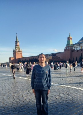 Илья из Москвы 28 лет