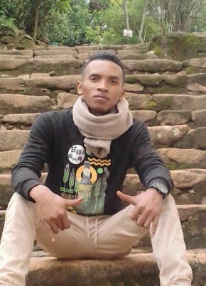 Romu, 24, République de Madagascar, Antananarivo