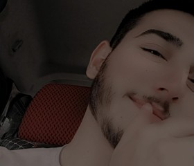 Adem, 21, Diyarbakir