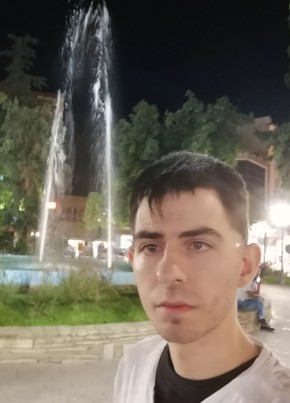 Γιωργος Ματζουκι, 26, Ελληνική Δημοκρατία, Γιαννιτσά