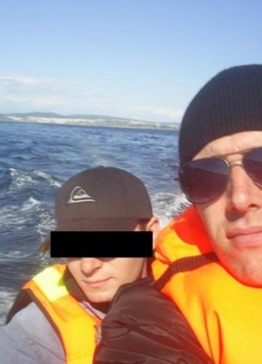 александр, 39, Россия, Магадан