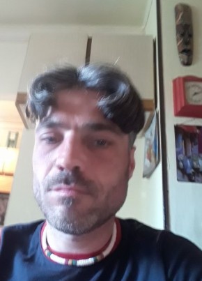 Lorenzo, 42, Repubblica Italiana, Carignano