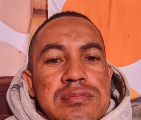 Mitoetra, 38, Amparafaravola