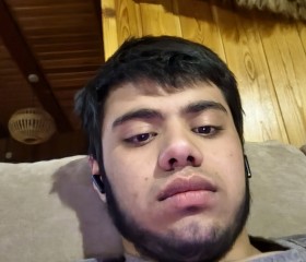 Bobur Hikmatov, 21, Kaliningrad