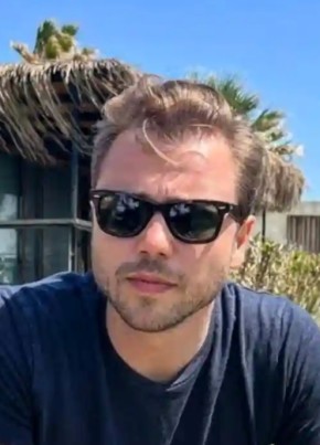 Mehmet из Kahramanmaraş 20 лет