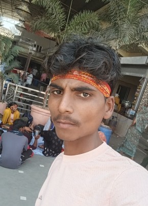 Praveen, 20, India, Delhi