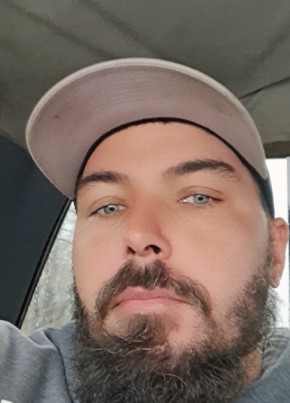 Chris, 37, United States of America, Fall River