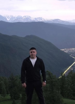 Никита из Муравленко 22 года
