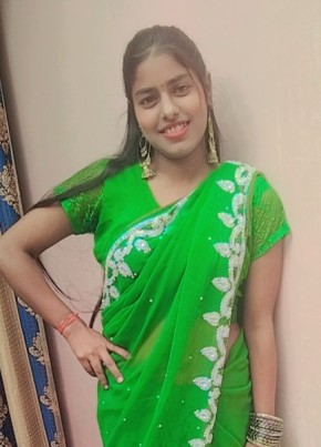 Harshna, 18, India, Pune