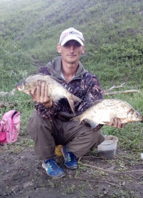 Александр, 40, Россия, Краснощёково