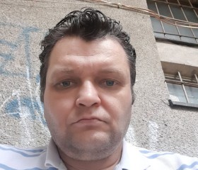 Iulian, 45 лет, București