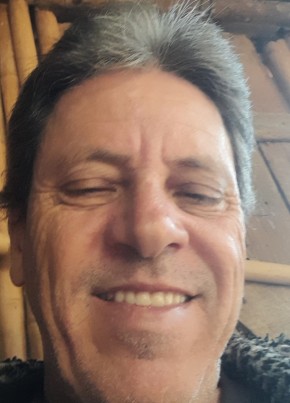 Carlinhos botist из Governador Valadares 55 лет