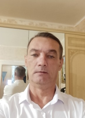 Виталий из Коврова 52 года