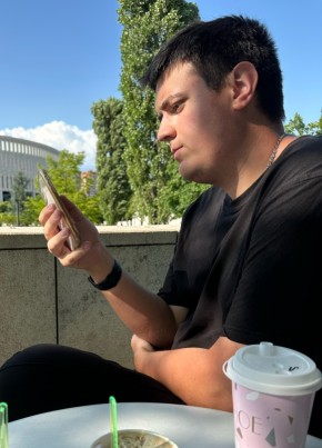Ilya из Симферополи 21 год