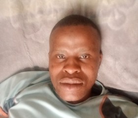 Aphiwe Ayanda, 18, Bethal