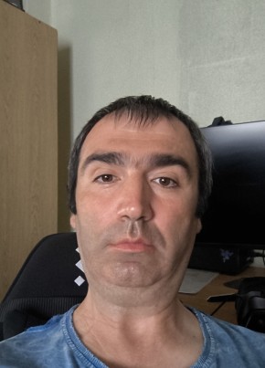 Оганес 41 год