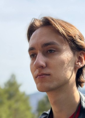 Егор из Красноярска 19 лет