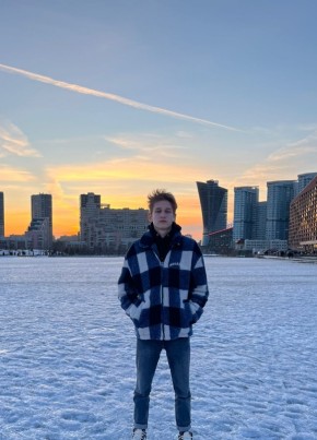 Олег из Москвы 20 лет