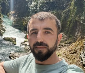 Badri Labadze, 34, Batumi