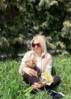Vika, 48, Ukraine, Kharkiv