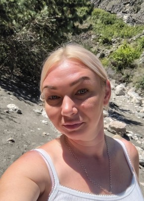 Марина из Саратова 45 лет
