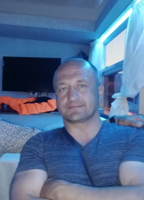 Anatoliy, 41, Russia, Saratov
