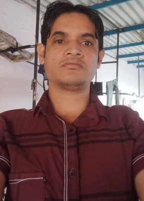 Nijamuddin, 19, India, Mumbai