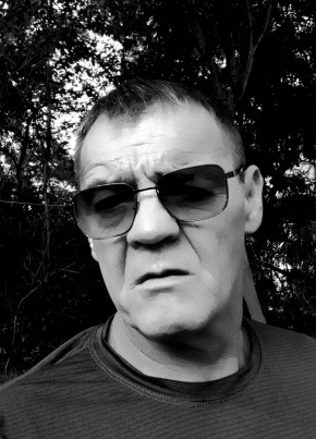Анатолий из Сочи 48 лет