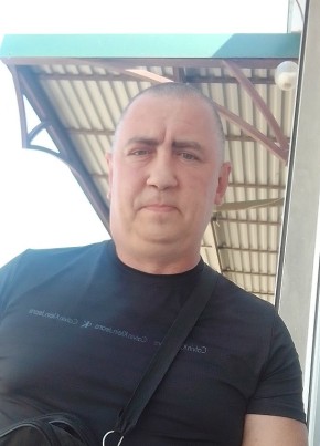 Юрий, 44, Россия, Сальск