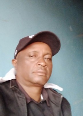 Kamau, 56, Kenya, Nairobi