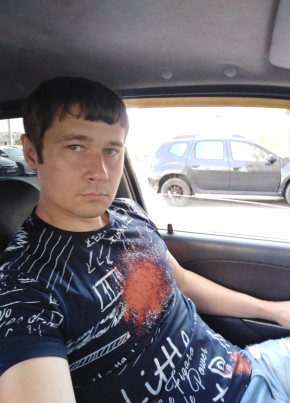 Aleksey, 31, Russia, Pskov
