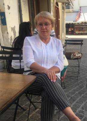 Ирина, 62, Россия, Нижний Новгород