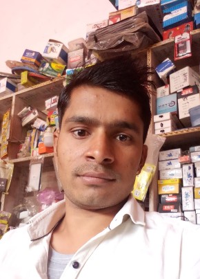 Mangalsingh, 27, India, Rāth