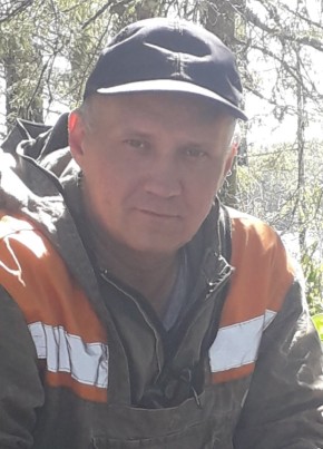 Денис из Вытегры 46 лет