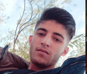 Mohammed, 23, Karaj
